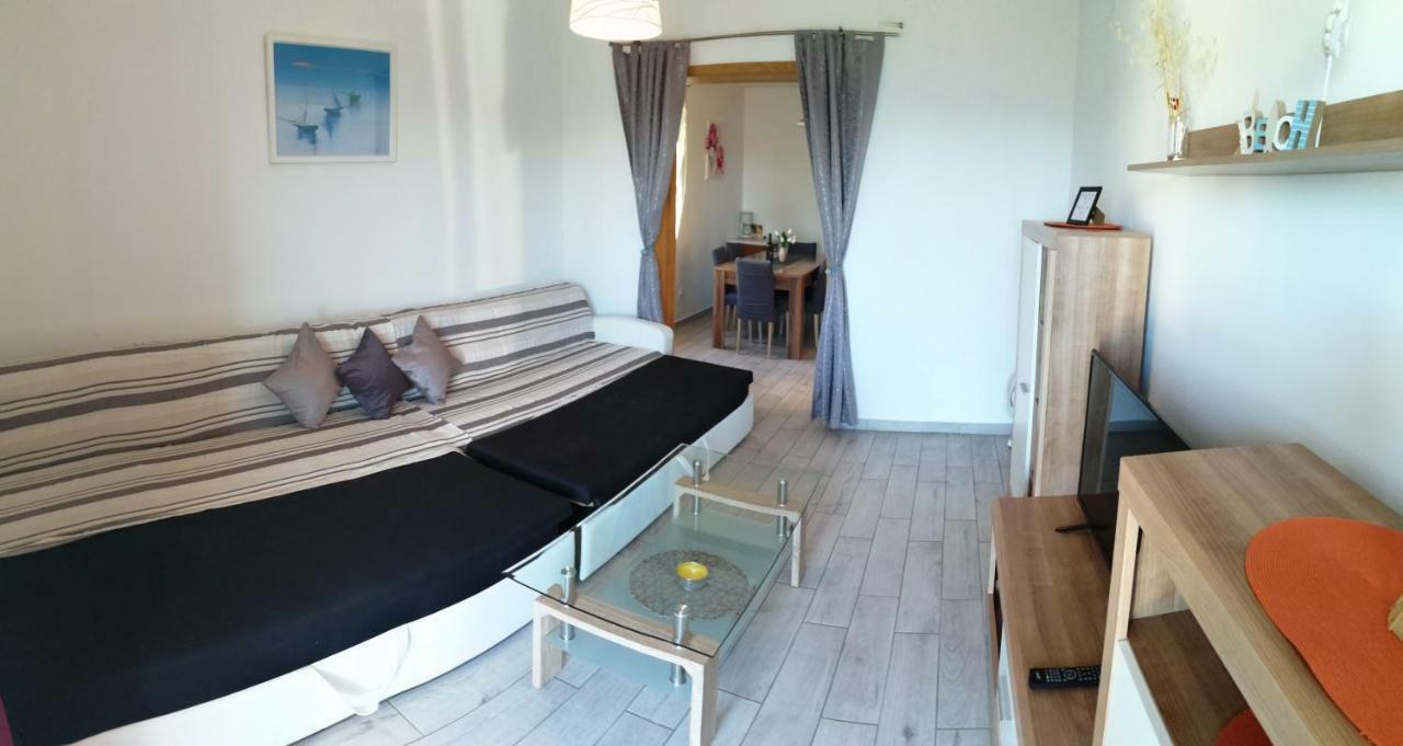 Apartmani Nada Klenovica Exterior photo