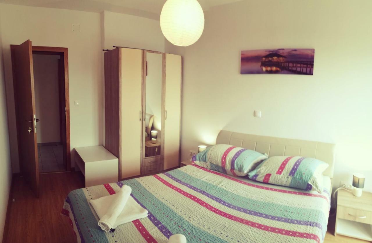 Apartmani Nada Klenovica Exterior photo